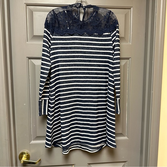 New with Tags Andrée by Unit Blue dress with lace neckline details size Large - Picture 6 of 10